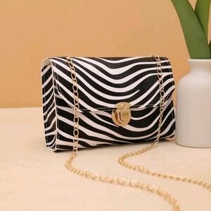 Chic Zebra Print Crossbody Bag with Gold Chain